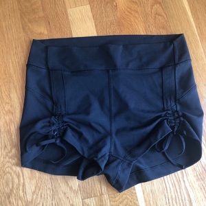 Lululemon yoga shorts black front ties 10 or 8